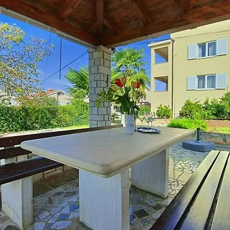 Gulic 1 Comfortable Ferienhaus Poreč