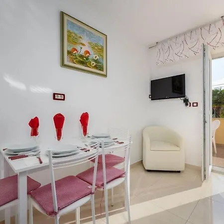 Ferienhaus Gulic 1 Comfortable